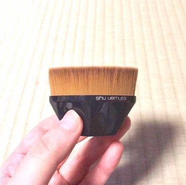 ペタル 55 ファンデーション ブラシ/shu uemura/メイクブラシを使ったクチコミ（1枚目）