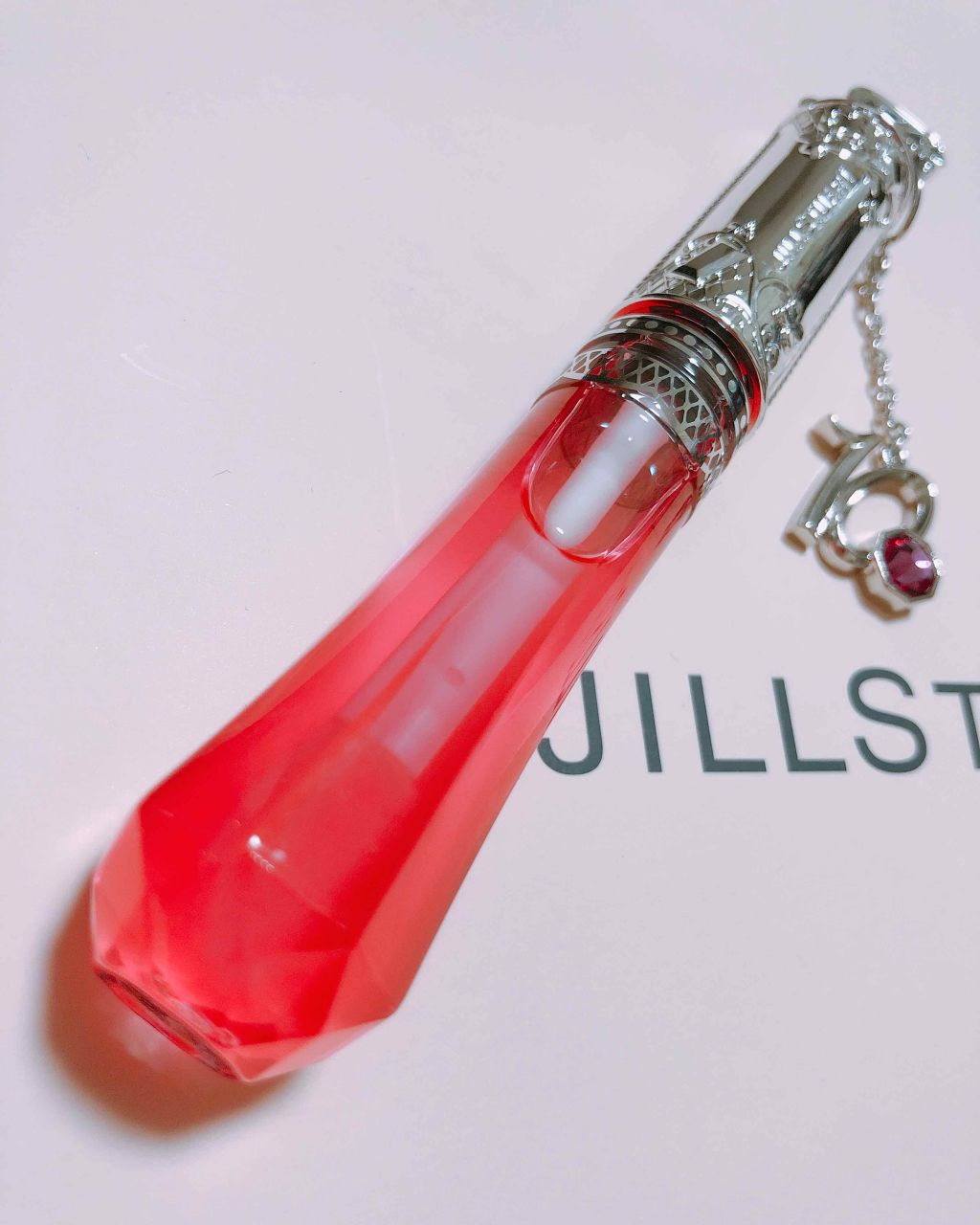 バースジェム グロス 10 tourmaline charm/JILL STUART/リップグロスを使ったクチコミ（2枚目）