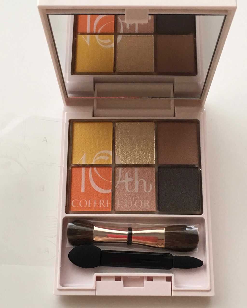 6セレクションアイズ/コフレドール/アイシャドウパレットを使ったクチコミ(2枚目)