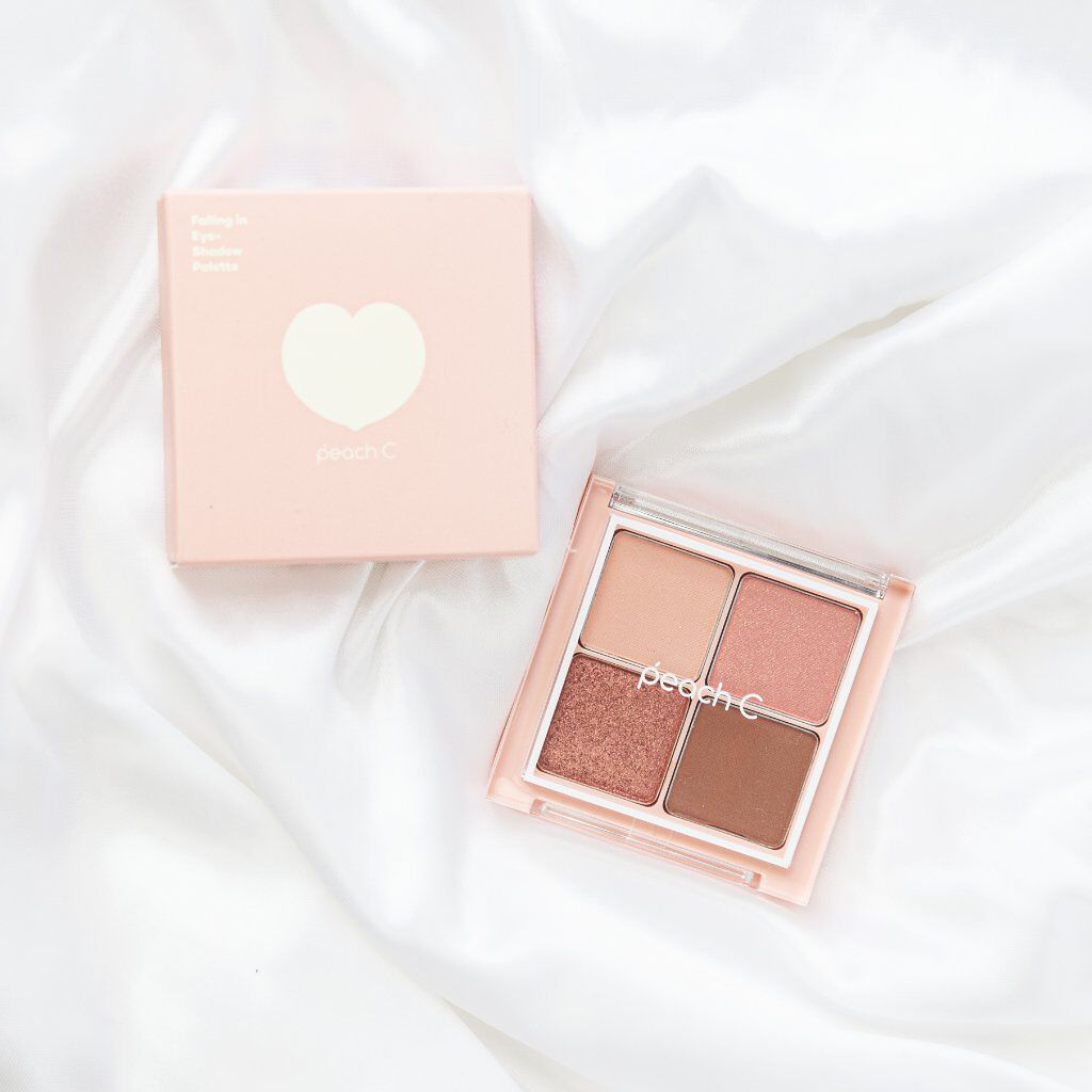 Peach C フォーリング イン アイシャドウ パレットのクチコミ「くすみピンクなアイシャドウ💗
⠀
⠀
📜 ピーチシー
　フォーリングインアイシャドウパレット
.....」（2枚目）
