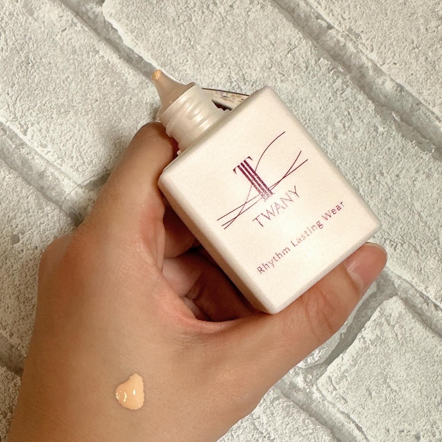 リズムラスティングウェア/TWANY/化粧下地を使ったクチコミ（3枚目）