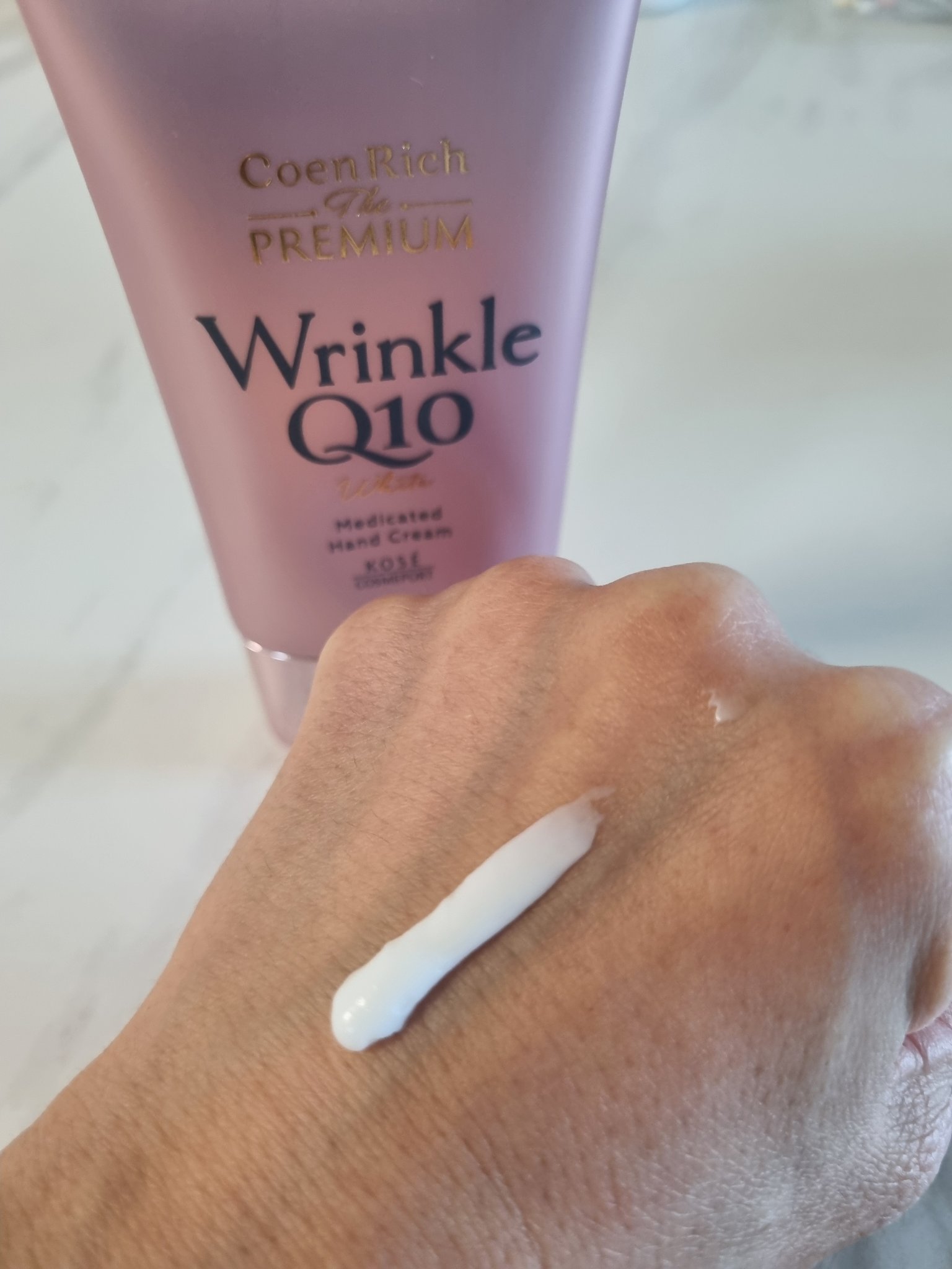 コエンリッチ ザ プレミアム 薬用リンクルホワイト ハンドクリーム/コエンリッチQ10/ハンドクリームを使ったクチコミ（2枚目）