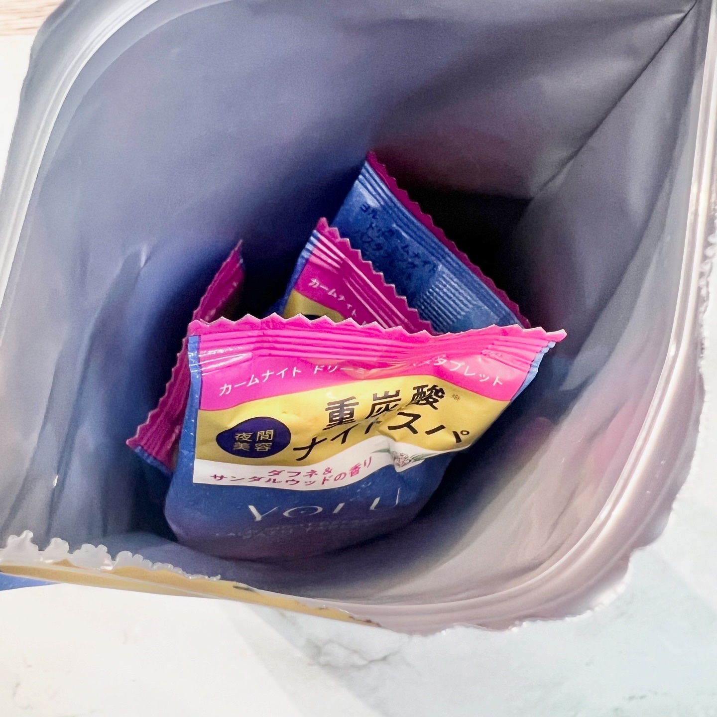 カームナイトドリーミング　バスタブレット/YOLU/炭酸系入浴剤を使ったクチコミ（2枚目）