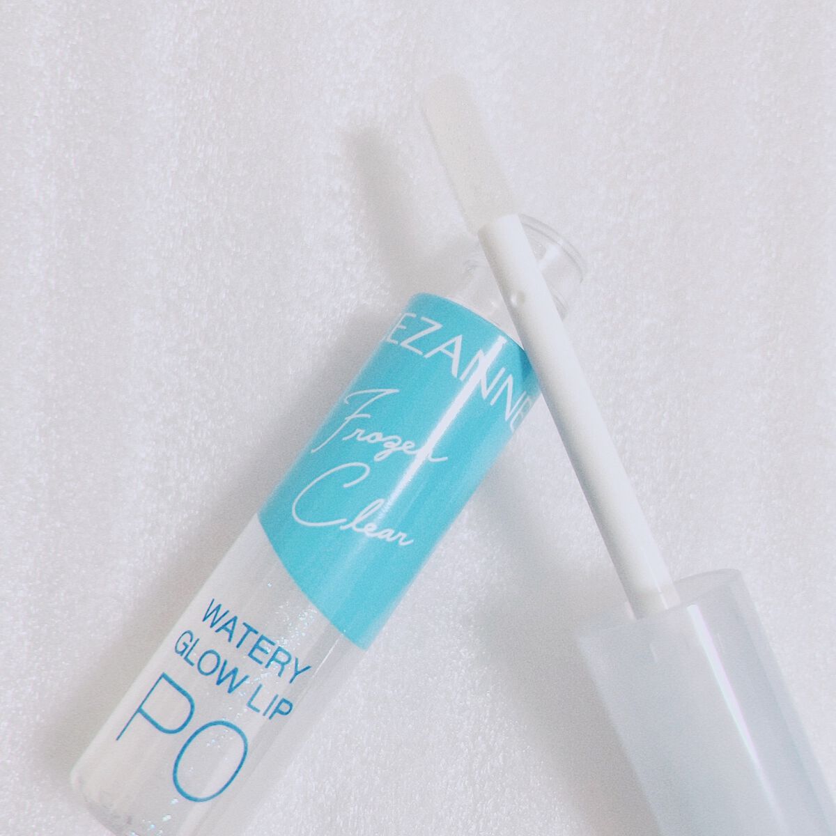 ウォータリーグロウリップ/CEZANNE/リップグロスを使ったクチコミ（2枚目）