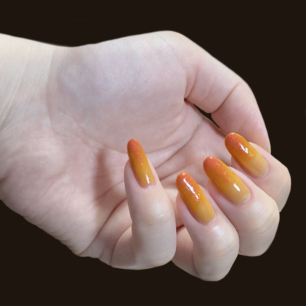 フローリックネイルラッカー X05/エレガンス クルーズ/マニキュアを使ったクチコミ（1枚目）