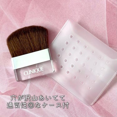 CLINIQUE イーブン ベター ブライトニング ルース パウダーCのクチコミ「有名なんだけどなかなか購入出来ない価格帯なCLINIQUEのイーブン ベター ブライトニング .....」（3枚目）