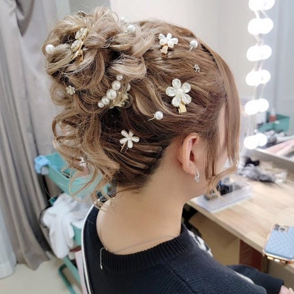 ヘアメイクみどり【YouTube】 on LIPS 「超可愛い❣️ゆるふわお団子❣️これからの季節に人気が出てくるゆ..」(1枚目)