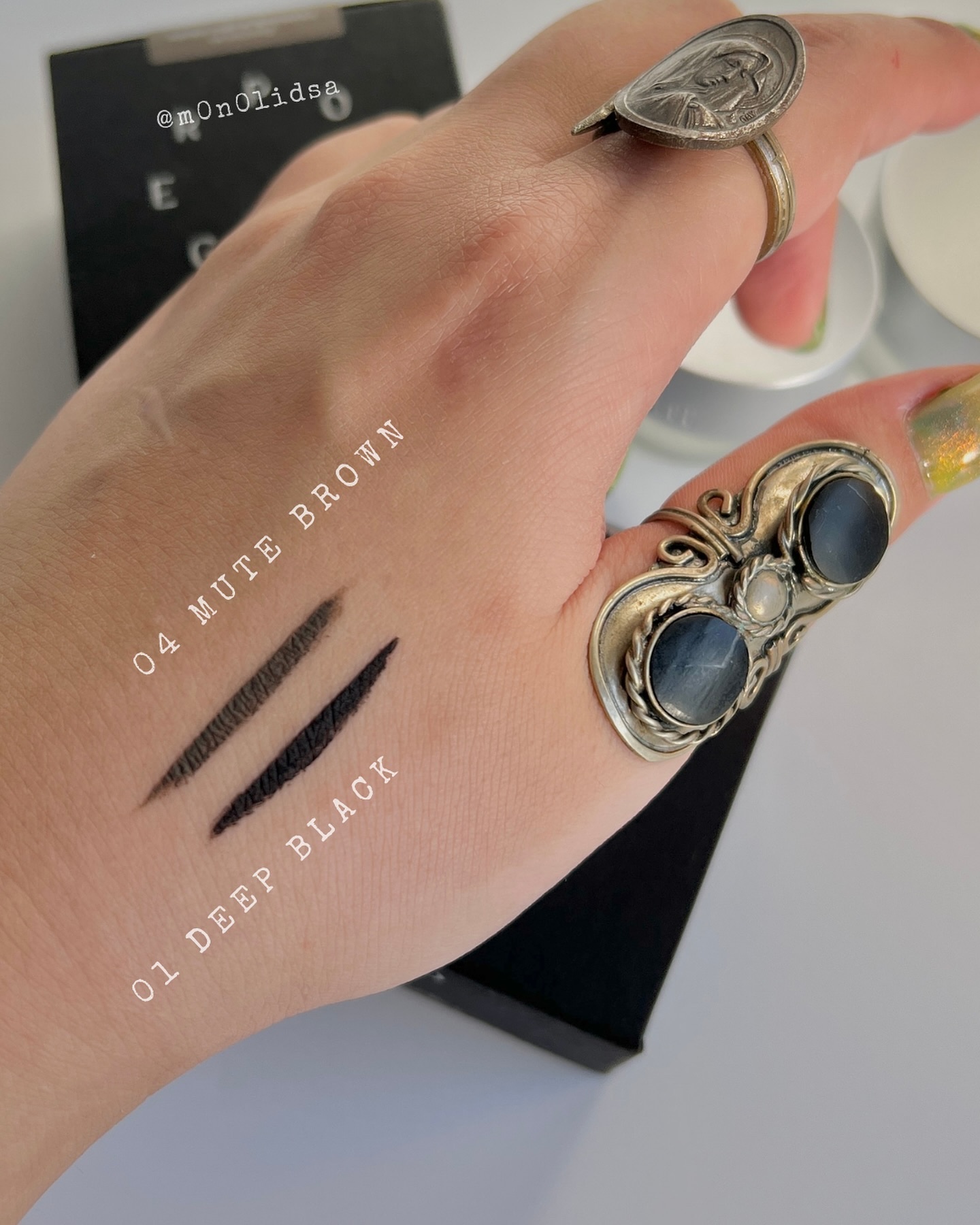  プロ 8 チョンダム ステイ オン ジェル アイ ライナー/PICCASSO/ジェルアイライナーを使ったクチコミ（3枚目）