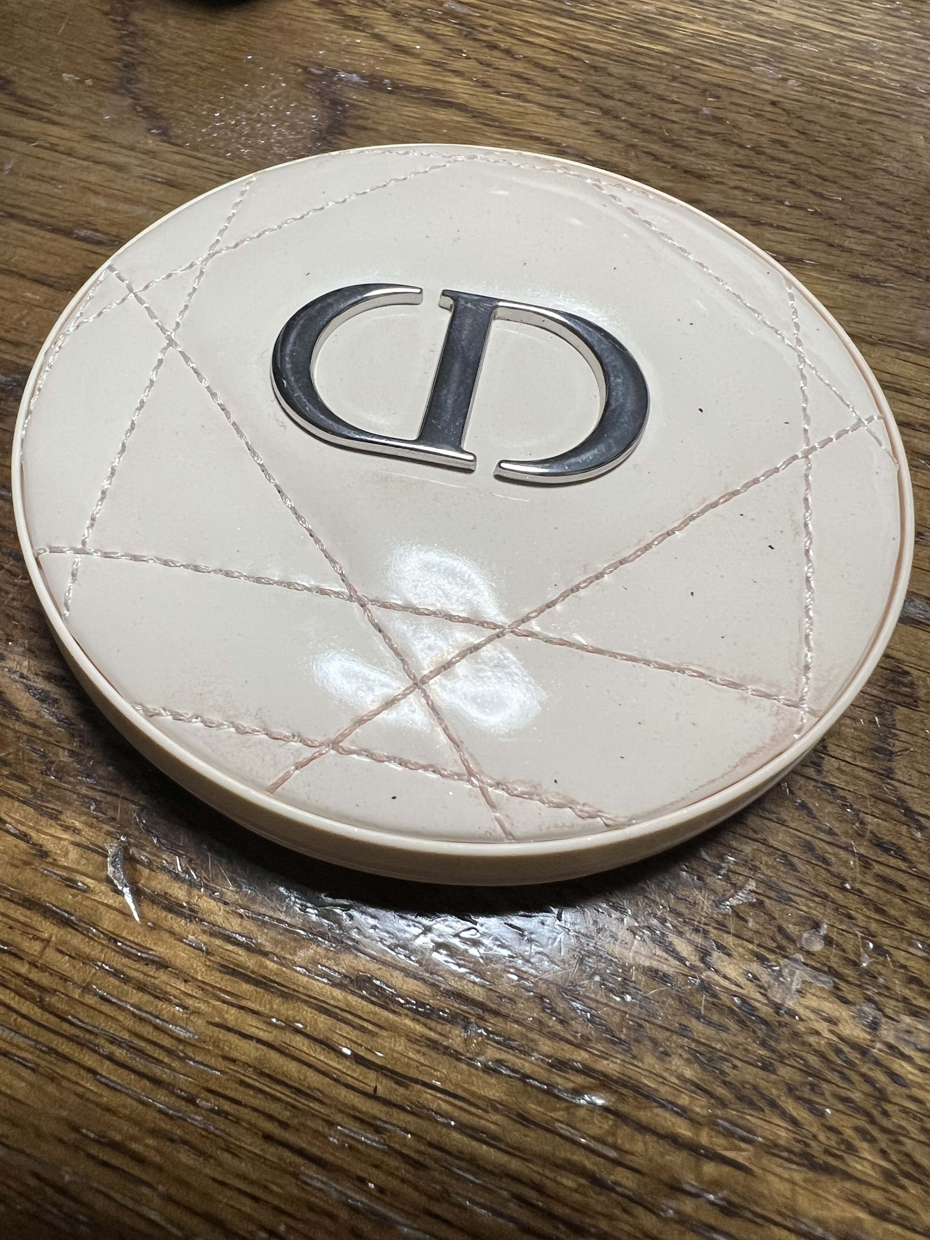 ディオールスキン フォーエヴァー クチュール ルミナイザー/Dior/プレストパウダーを使ったクチコミ（1枚目）