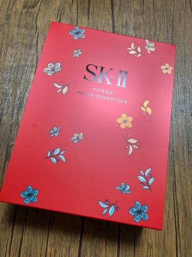 SK-II
ピテラTM ユース エッセンシャル セット

✼••┈┈••✼••┈┈••✼••┈┈••✼••┈┈••✼
クリスマスプレゼントに母からもらったSK-II✨😊
初めてのSK-IIということでテ