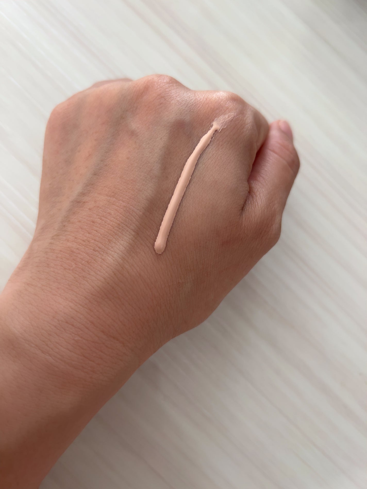 トーンアップ スキン デザイナー/Visée/化粧下地を使ったクチコミ(2枚目)