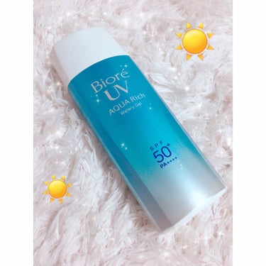 🎀#ビオレ アクアリッチウォータージェル🎀（¥700くらい）

＊SPF50+ PA++++
＊スーパーウォータープルーフ
美容液成分(ヒアルロン酸+ローヤルゼリーエキス+シトラスmix)
＊石けんで落