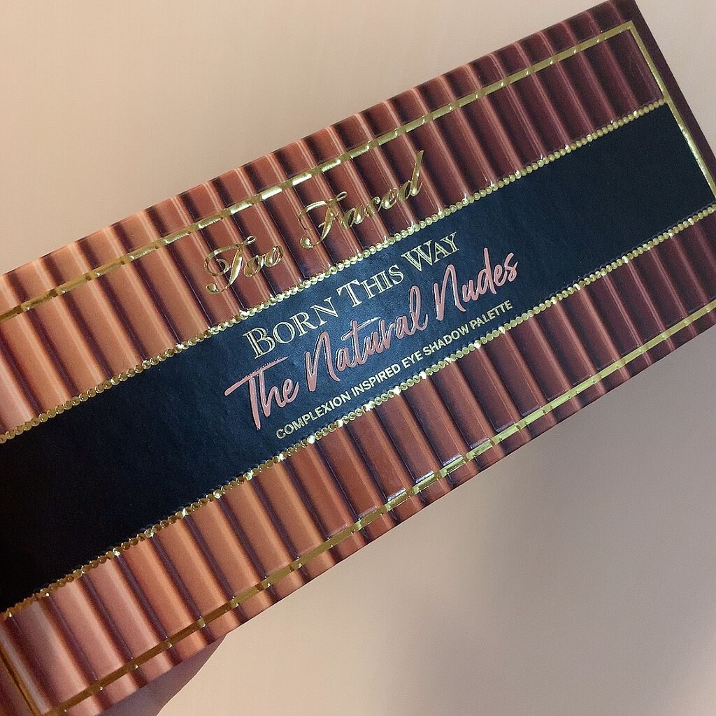 ボーン ディス ウェイ ザ ナチュラル ヌード アイシャドウ パレット/Too Faced/アイシャドウパレットを使ったクチコミ(1枚目)