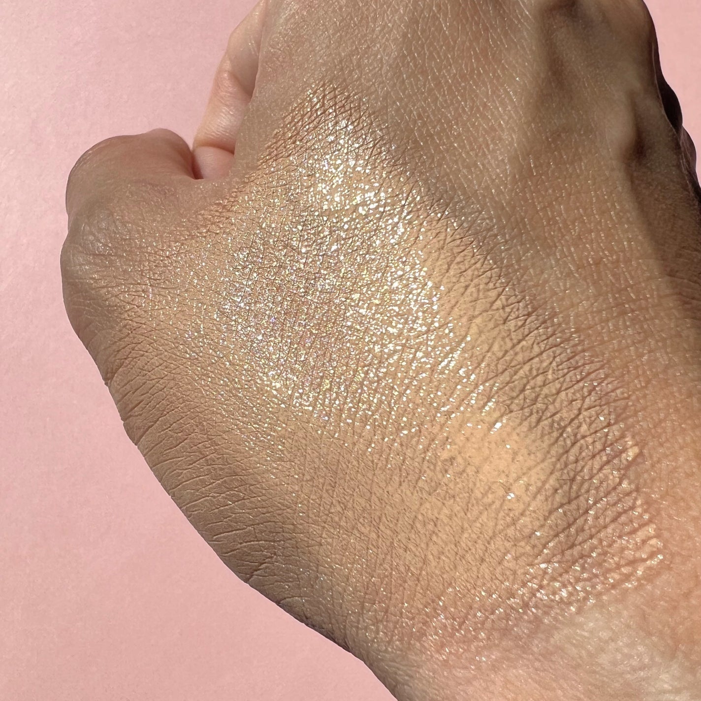 スタジオ ラディアンス セラム ファンデーション/M・A・C/リキッドファンデーションを使ったクチコミ(3枚目)