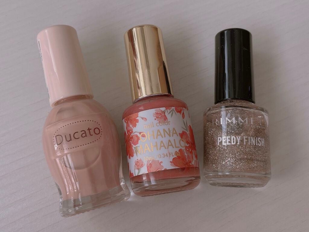 もも on LIPS 「女の子らしくて可愛いネイルを紹介します♩¨̮スクエアはじめて挑..」(2枚目)