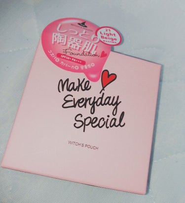 MISSHAのクッションファンデが苦手だったのでこちらを購入してみました\( *´•ω•`*)/
MISSHAより20円安くて、バッケージも可愛い！実はパフもピンクで♡が書いてあるんですよ〜。

使用感