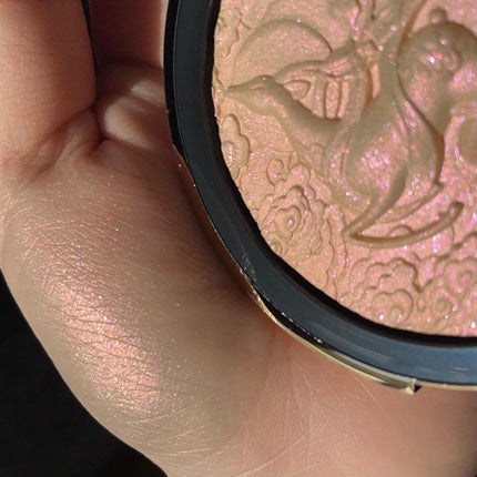 灵鹿浮雕 ハイライト/CARSLAN/パウダーハイライトを使ったクチコミ(4枚目)