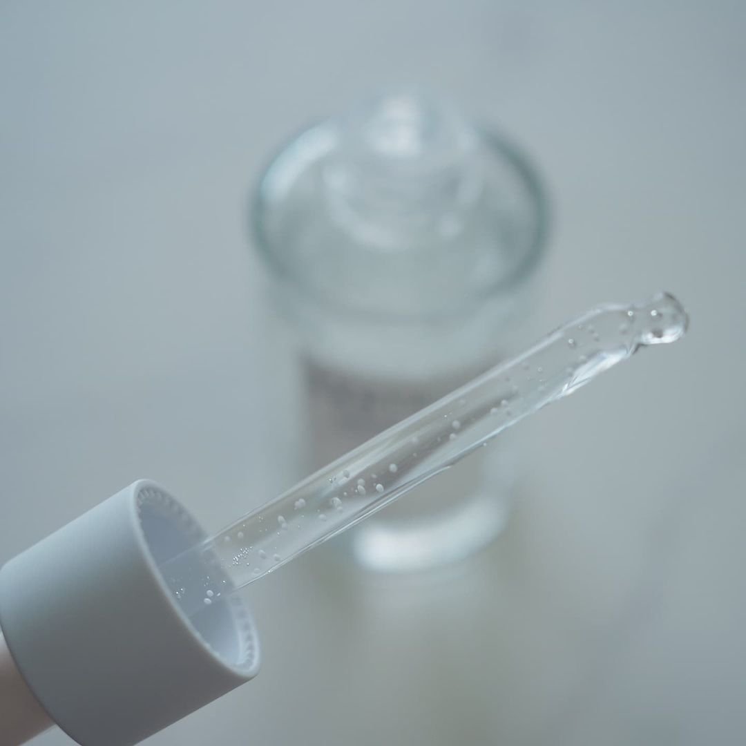 トーンブライトニング カプセルアンプル/SKIN1004/美容液を使ったクチコミ（2枚目）