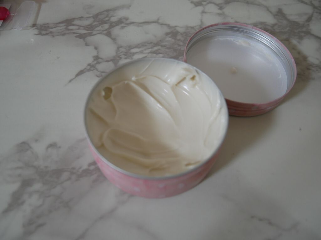 ワンダーハニー 濃蜜マルシェのクリームバーム/VECUA Honey/フェイスバームを使ったクチコミ（2枚目）