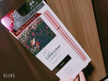 今回紹介するのは、『ラブ・ライナーリキッド』で色は黒です！

🌟色素沈着を防ぐ顔料タイプ
　こすらず優しくメイクオフでき、目元への色素沈着を防ぐ顔料を使　用している。
🌟目元とまつげのＷケア
🌟にじみに