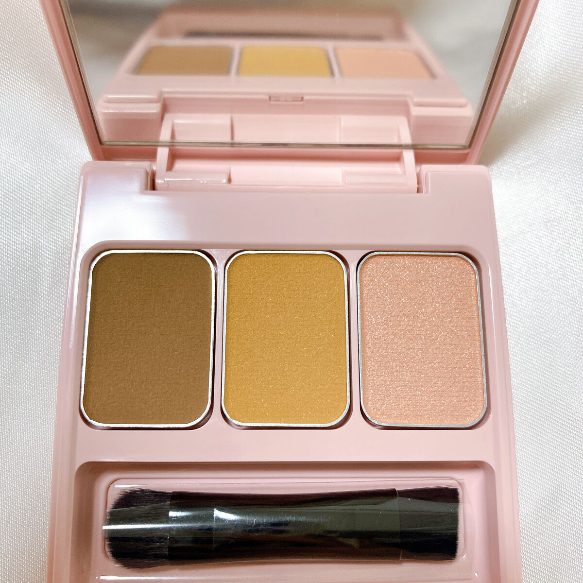  フーミー アイブロウパウダー/WHOMEE/パウダーアイブロウを使ったクチコミ（3枚目）