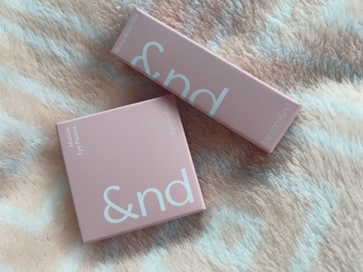 アンドバイロムアンド　グラッシーボムティント/&nd by rom&nd/リップティントを使ったクチコミ（2枚目）