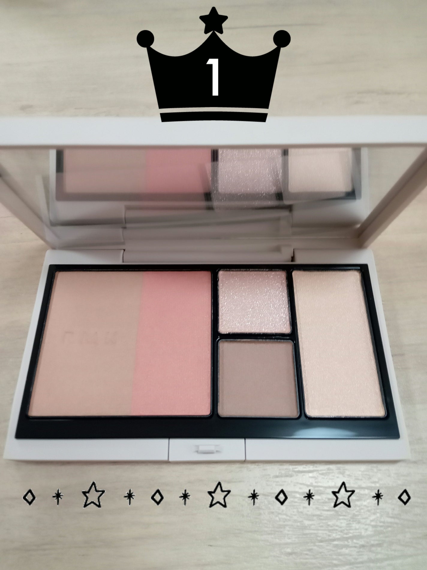 RMK シェイド&グロウ フェイスパレット |RMKの使い方を徹底解説 RMK シェイド&グロウ フェイスパレット |RMKの使い方を徹底解説