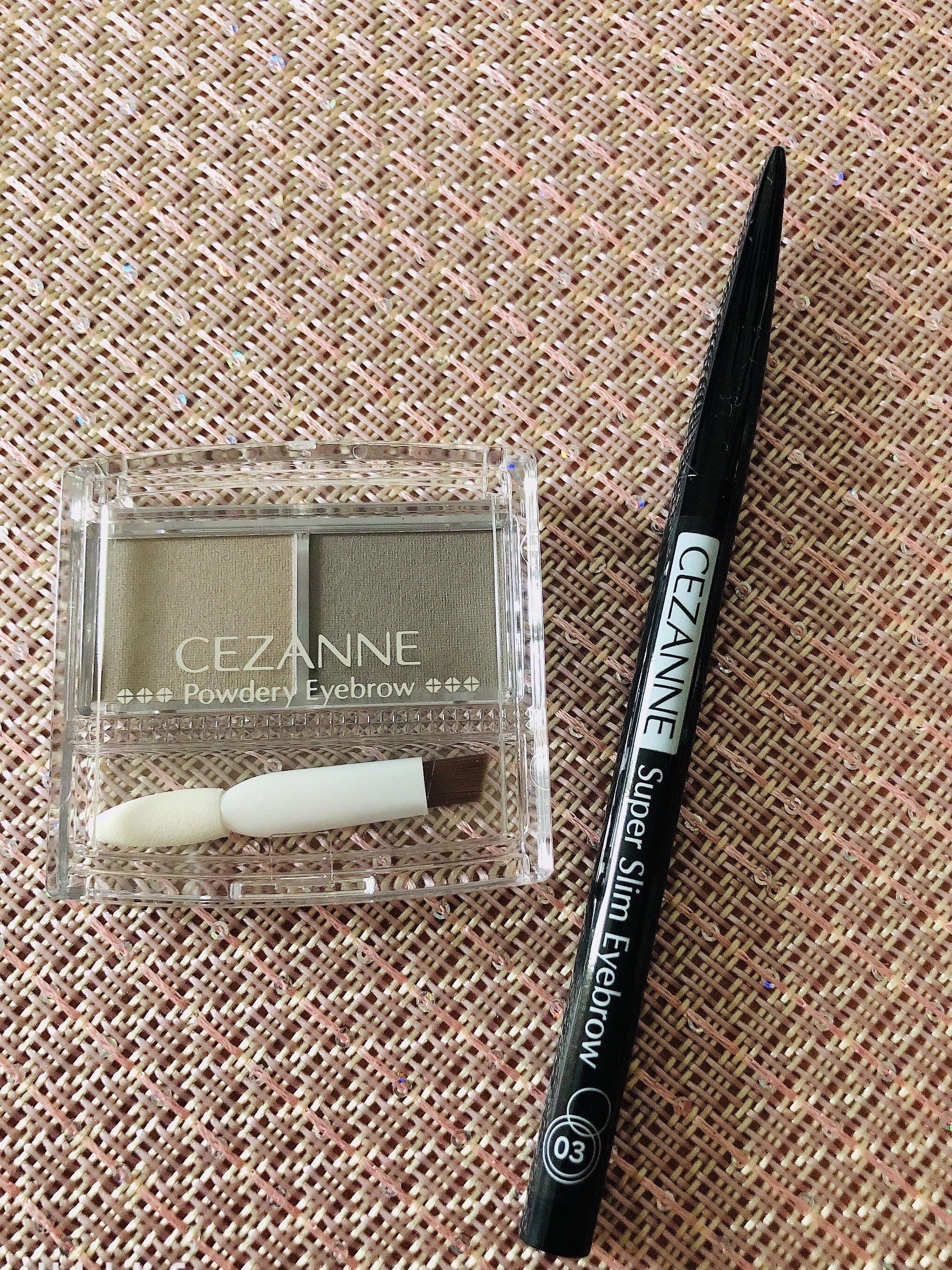 パウダリーアイブロウ/CEZANNE/パウダーアイブロウを使ったクチコミ（2枚目）