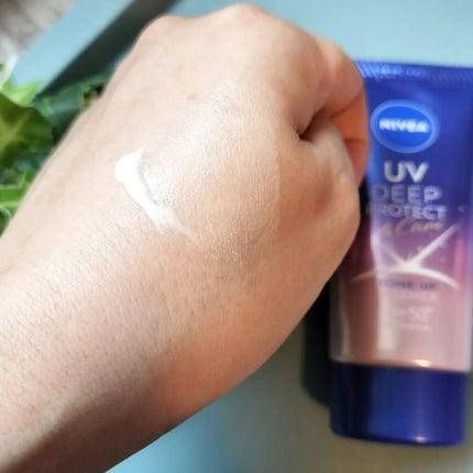 ニベアUV ディープ プロテクト&ケア トーンアップ エッセンス/ニベア/日焼け止めローションを使ったクチコミ(2枚目)
