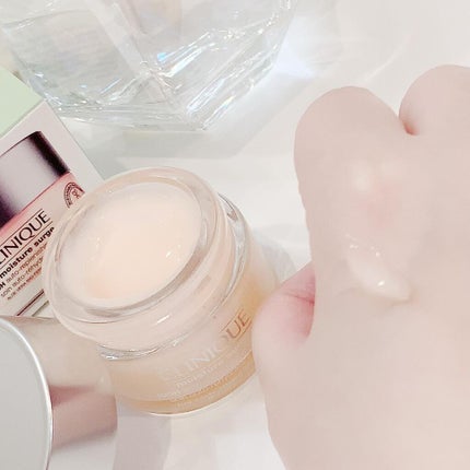 モイスチャー サージ ジェルクリーム 100H/CLINIQUE/フェイスクリームを使ったクチコミ(4枚目)