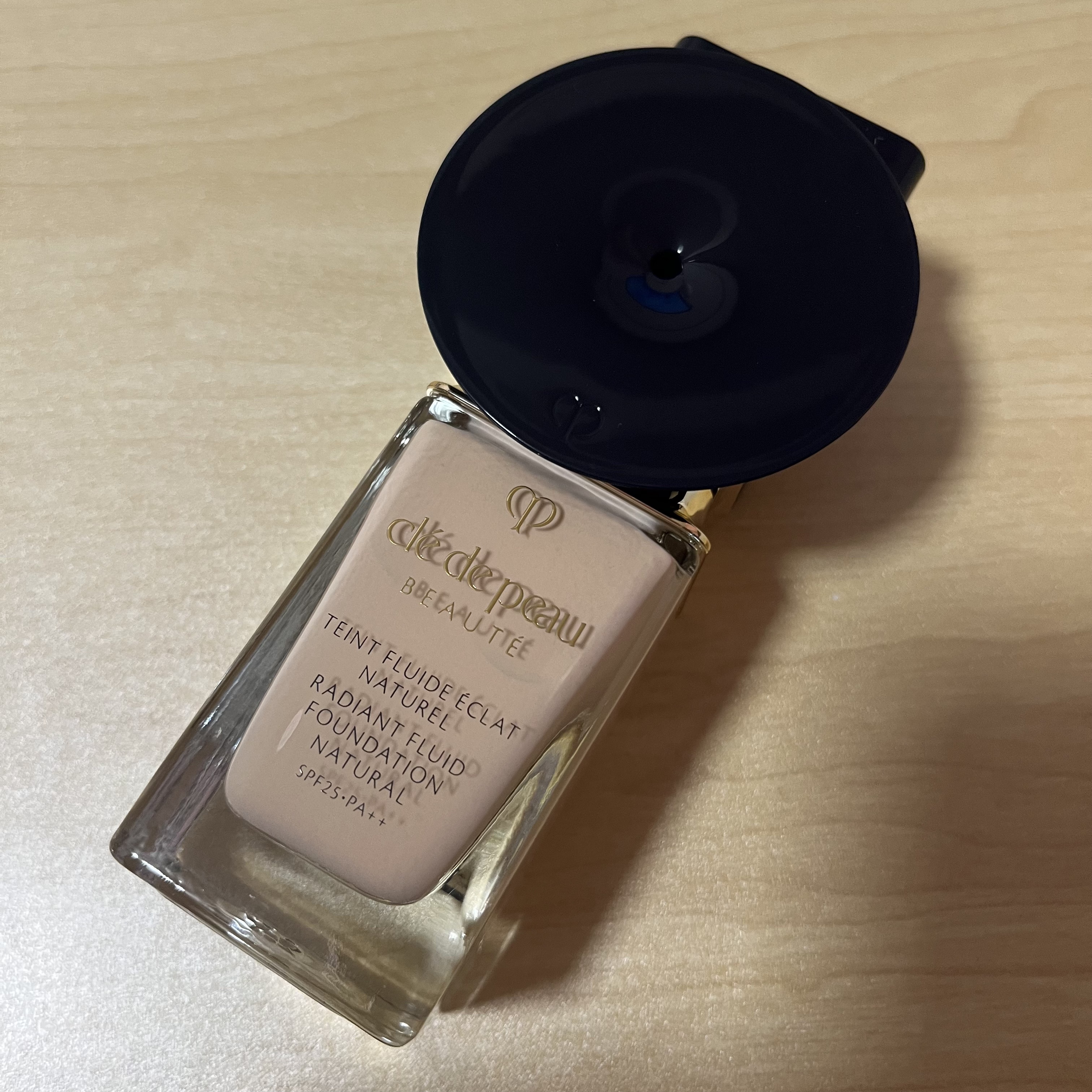 クレ・ド・ポー ボーテ タンフリュイドエクラ ナチュレル オークル10/クレ・ド・ポー ボーテ/リキッドファンデーションを使ったクチコミ（1枚目）