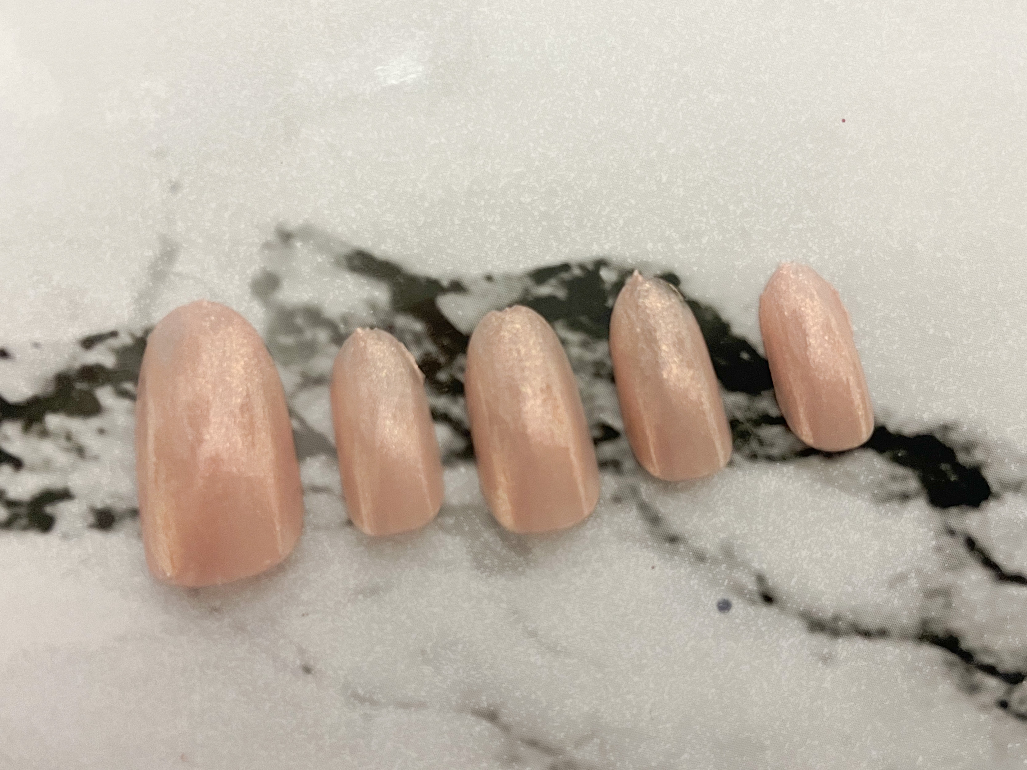 カラフルネイルズ/キャンメイク/マニキュアを使ったクチコミ（2枚目）