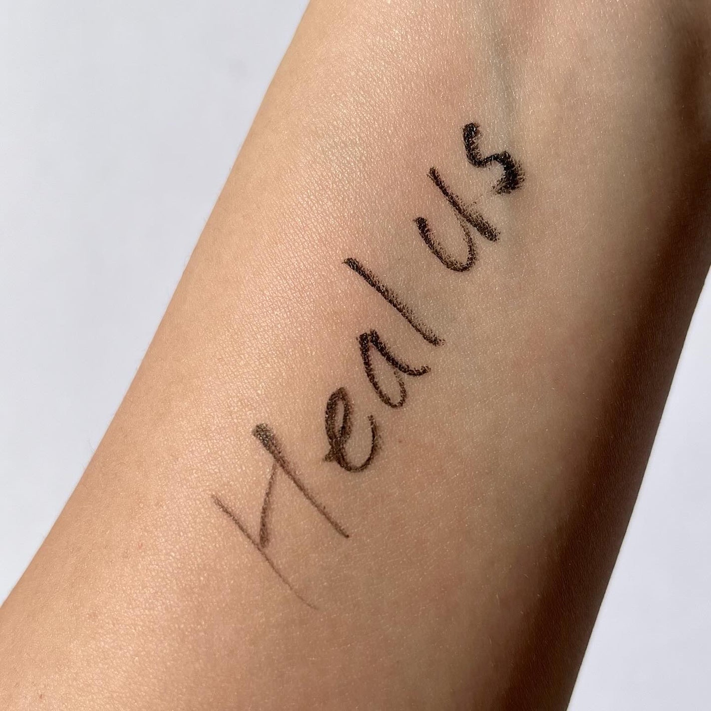 ブリージンググロークッション/Healus/クッションファンデーションを使ったクチコミ(8枚目)