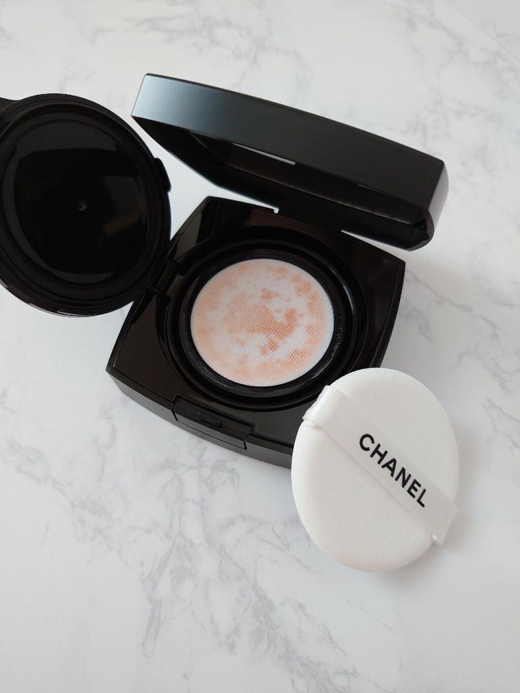 CHANEL ウルトラ ル  タン クッションのクチコミ「☆コスメ

6月18日発売
CHANEL初のウォータープルーフクッションファンデ✨
【ウルトラ.....」（2枚目）