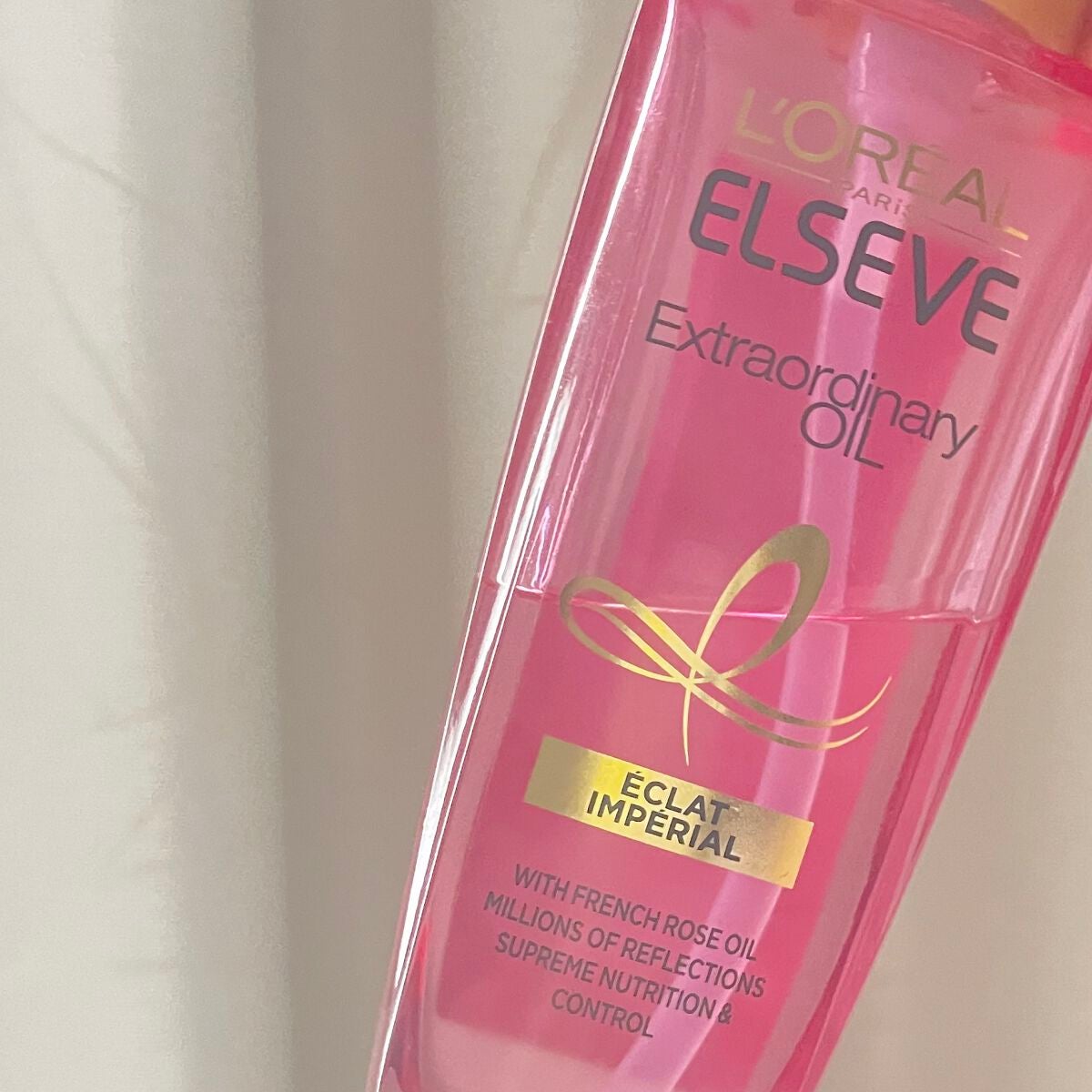 エクストラオーディナリー オイル エクラアンペリアル 艶髪オイル/ロレアル パリ/ヘアオイルを使ったクチコミ(2枚目)