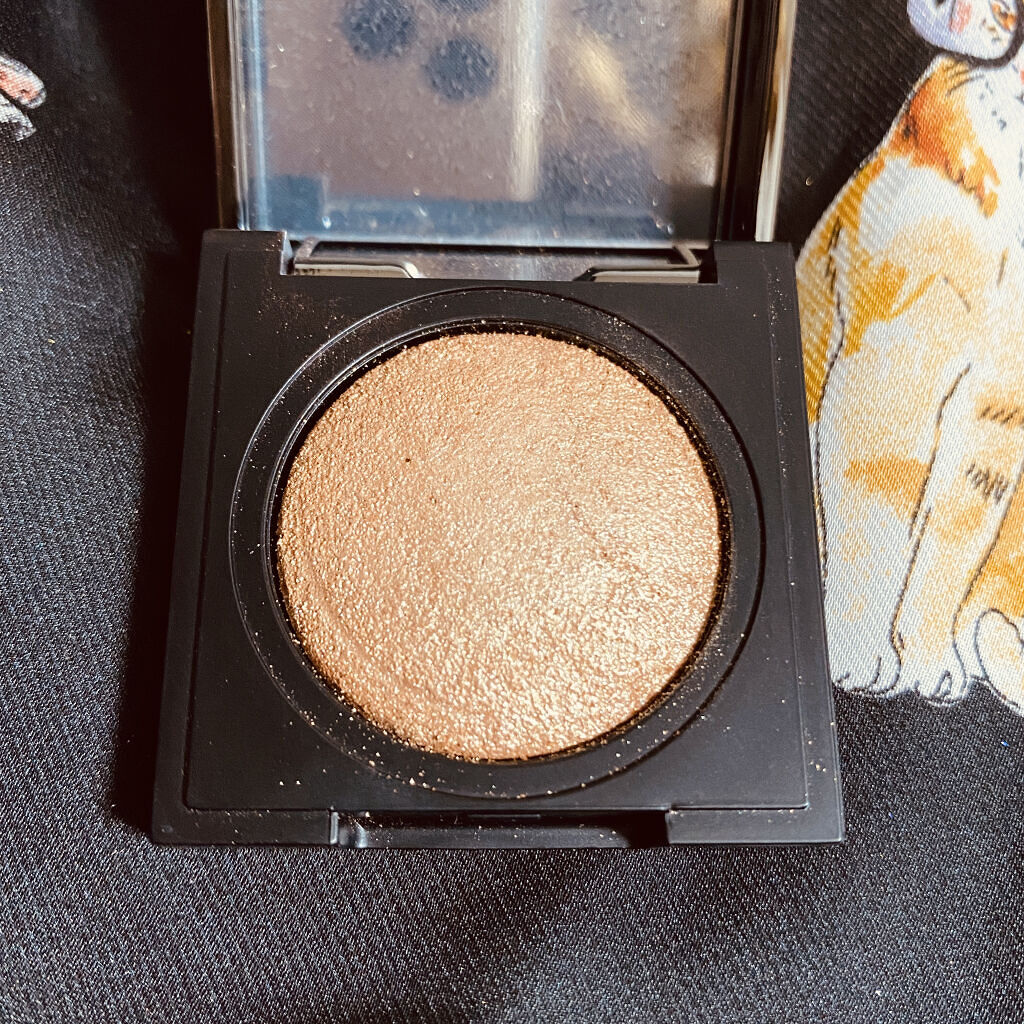 プリズム エアー シャドウ/CLIO/単色アイシャドウを使ったクチコミ（2枚目）