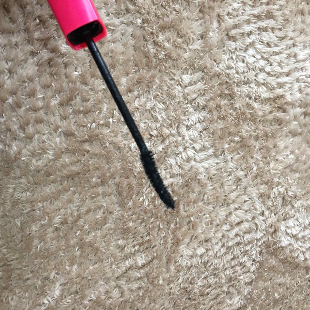 ラッシュニスタ ケアプラス/MAYBELLINE NEW YORK/マスカラを使ったクチコミ(2枚目)