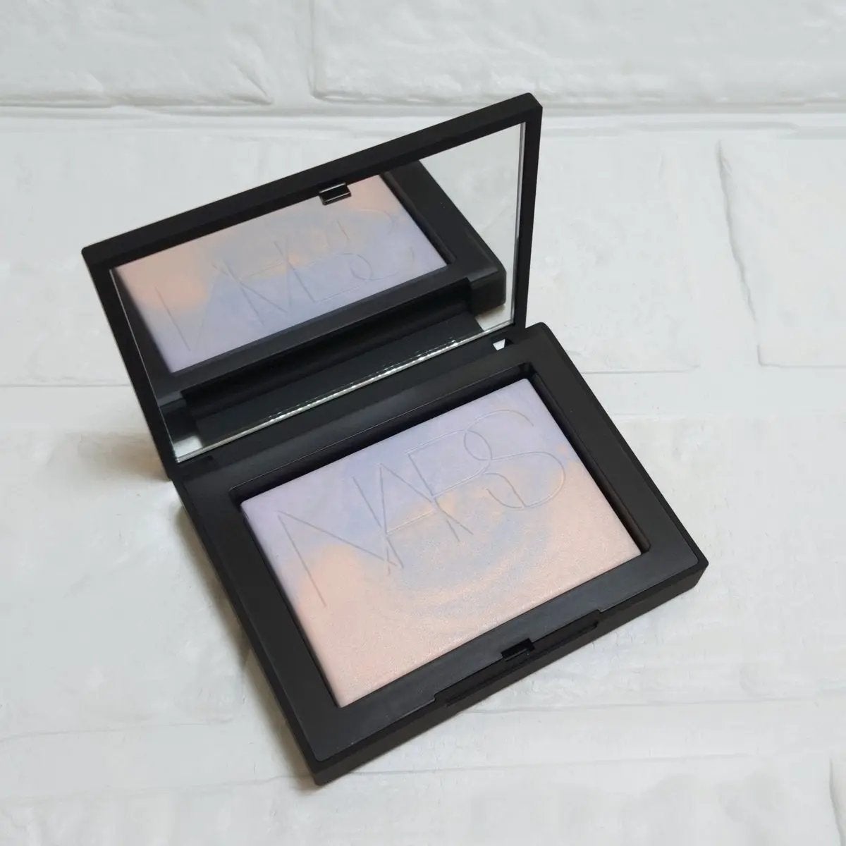 ライトリフレクティング プリズマティックパウダー/NARS/プレストパウダーを使ったクチコミ(1枚目)