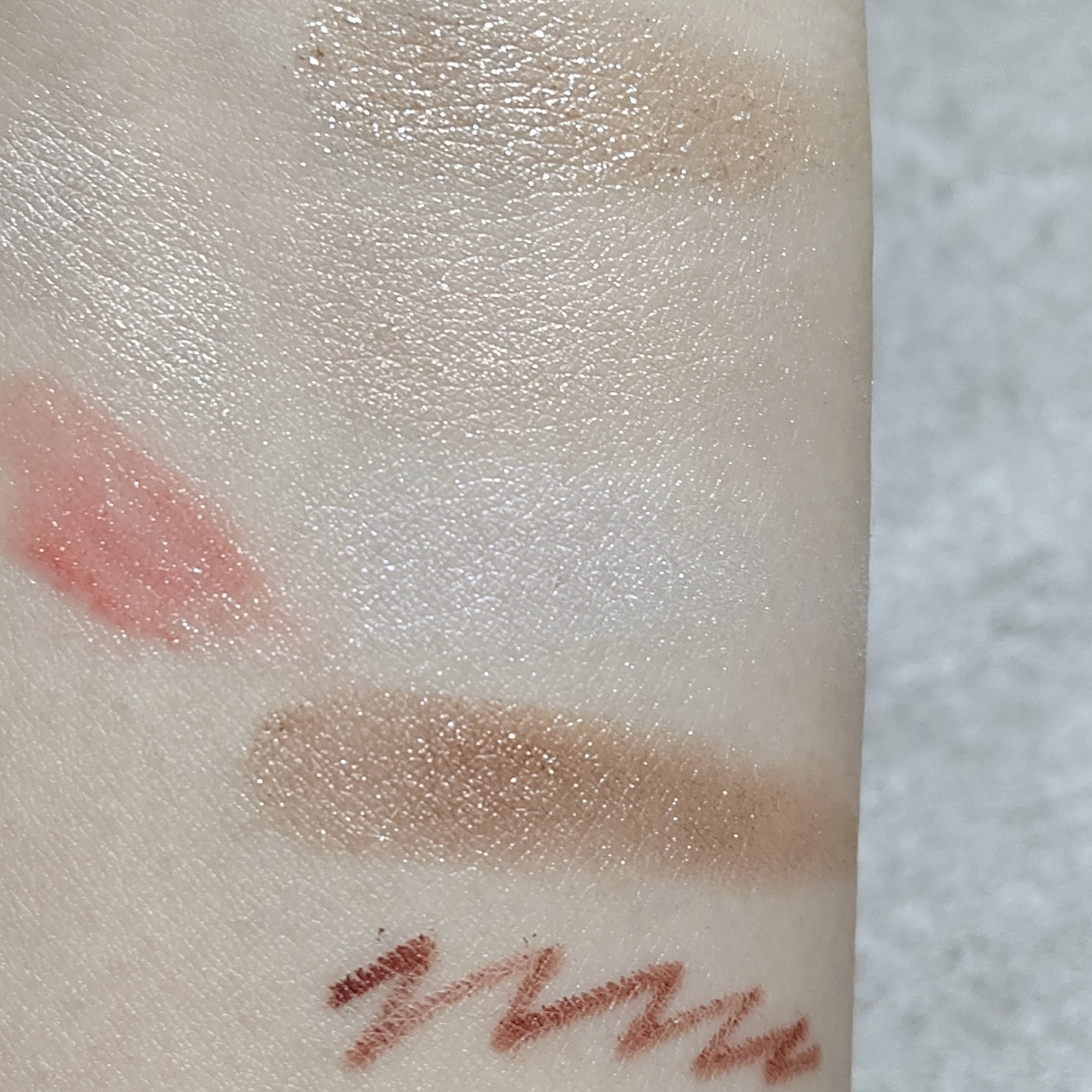 ルージュ ココ フラッシュ 132 フラッシュド/CHANEL/口紅を使ったクチコミ（2枚目）