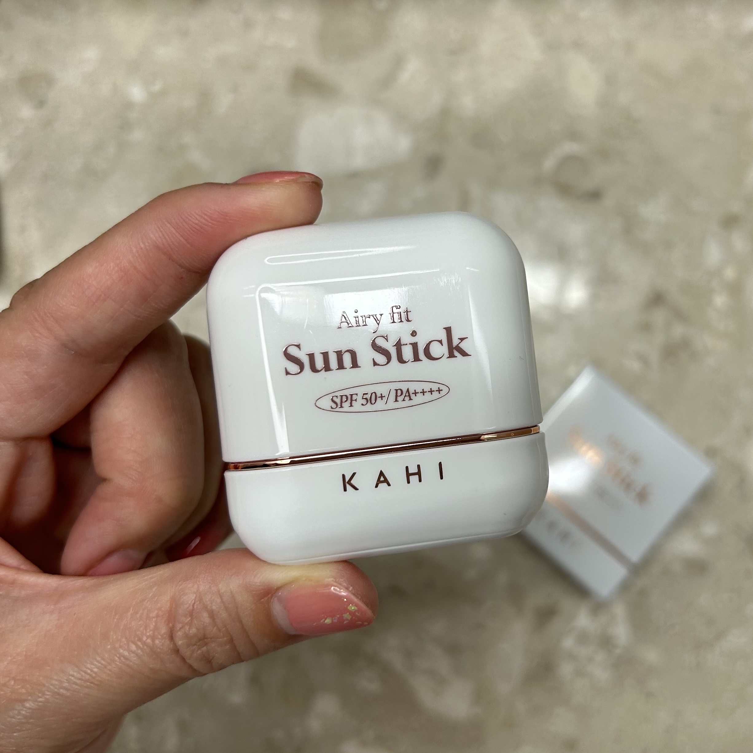 エアリーフィットサンスティック/KAHI/日焼け止めスティックを使ったクチコミ（2枚目）