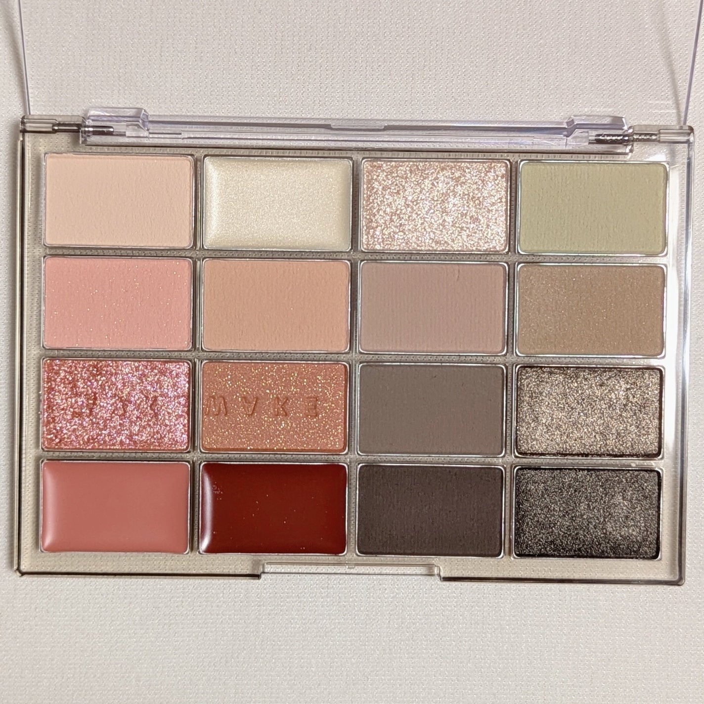 ソフトブラーリングアイパレット/wakemake/アイシャドウパレットを使ったクチコミ(2枚目)