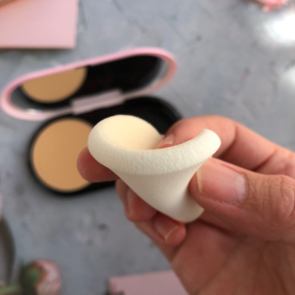 ライトフル C3 ナチュラル シルク パウダーファンデーション/M・A・C/パウダーファンデーションを使ったクチコミ(4枚目)