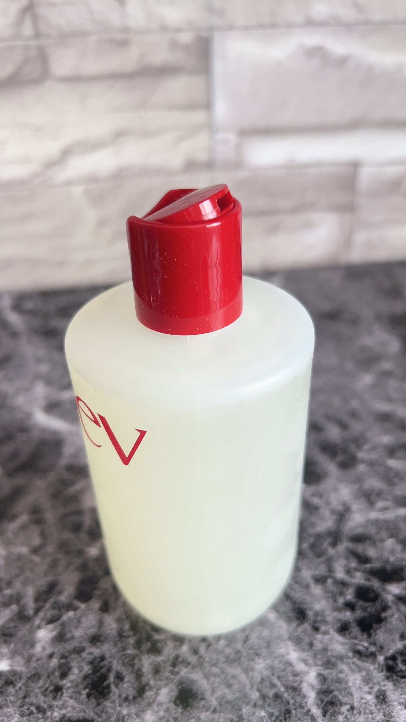 モエブ アヌカチン シャンプー/トリートメント/moev/市販シャンプーを使ったクチコミ(2枚目)