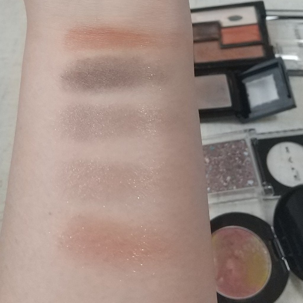 ヴィセ アヴァン シングルアイカラー/Visée/単色アイシャドウを使ったクチコミ(3枚目)