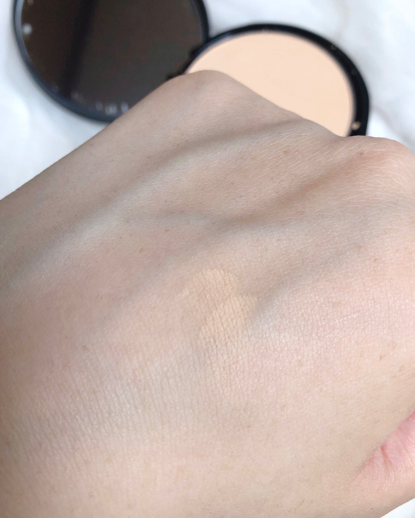 ベアプロ 16HR パウダー ファンデーション/bareMinerals/パウダーファンデーションを使ったクチコミ(4枚目)