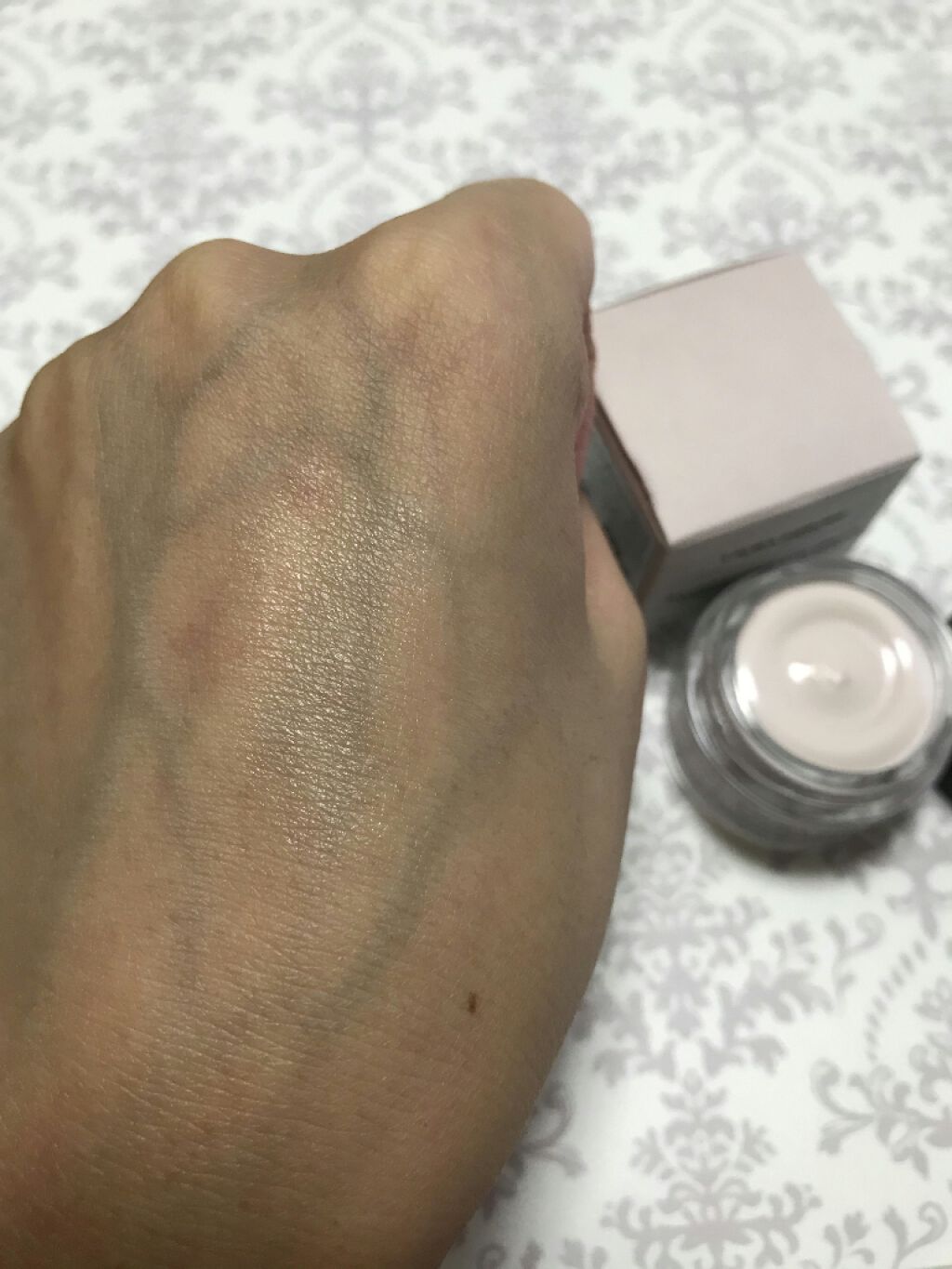 イルミネーティング アイクリーム/ローラ メルシエ/アイケア・アイクリームを使ったクチコミ(3枚目)