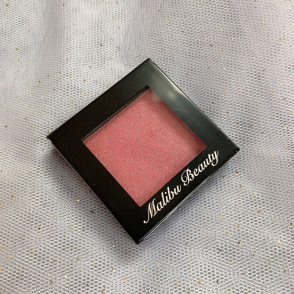 シングルアイシャドウ/マリブビューティー/単色アイシャドウを使ったクチコミ(3枚目)