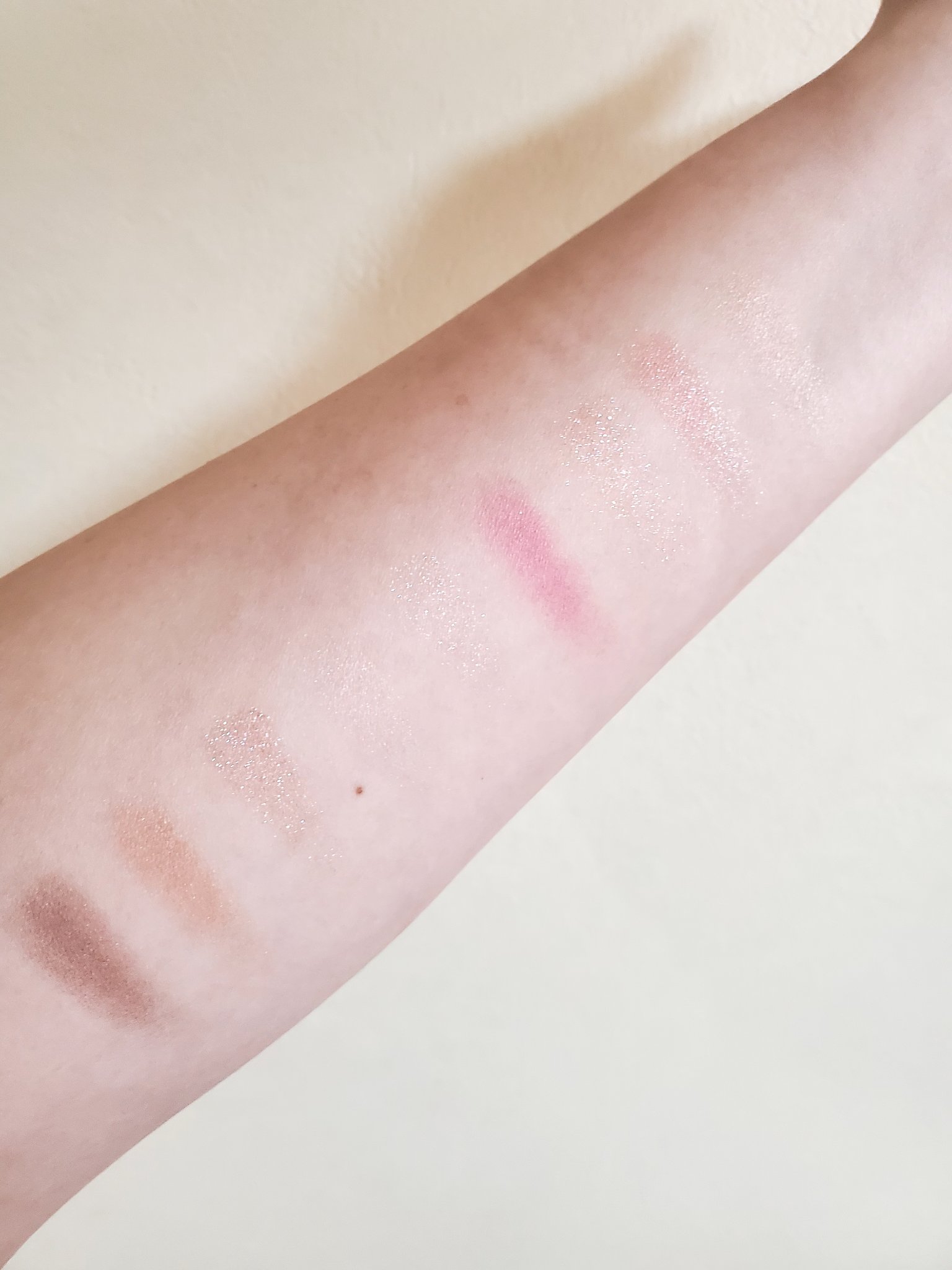 限定アイシャドウパレット】セルヴォーク エクスプレッシヴ