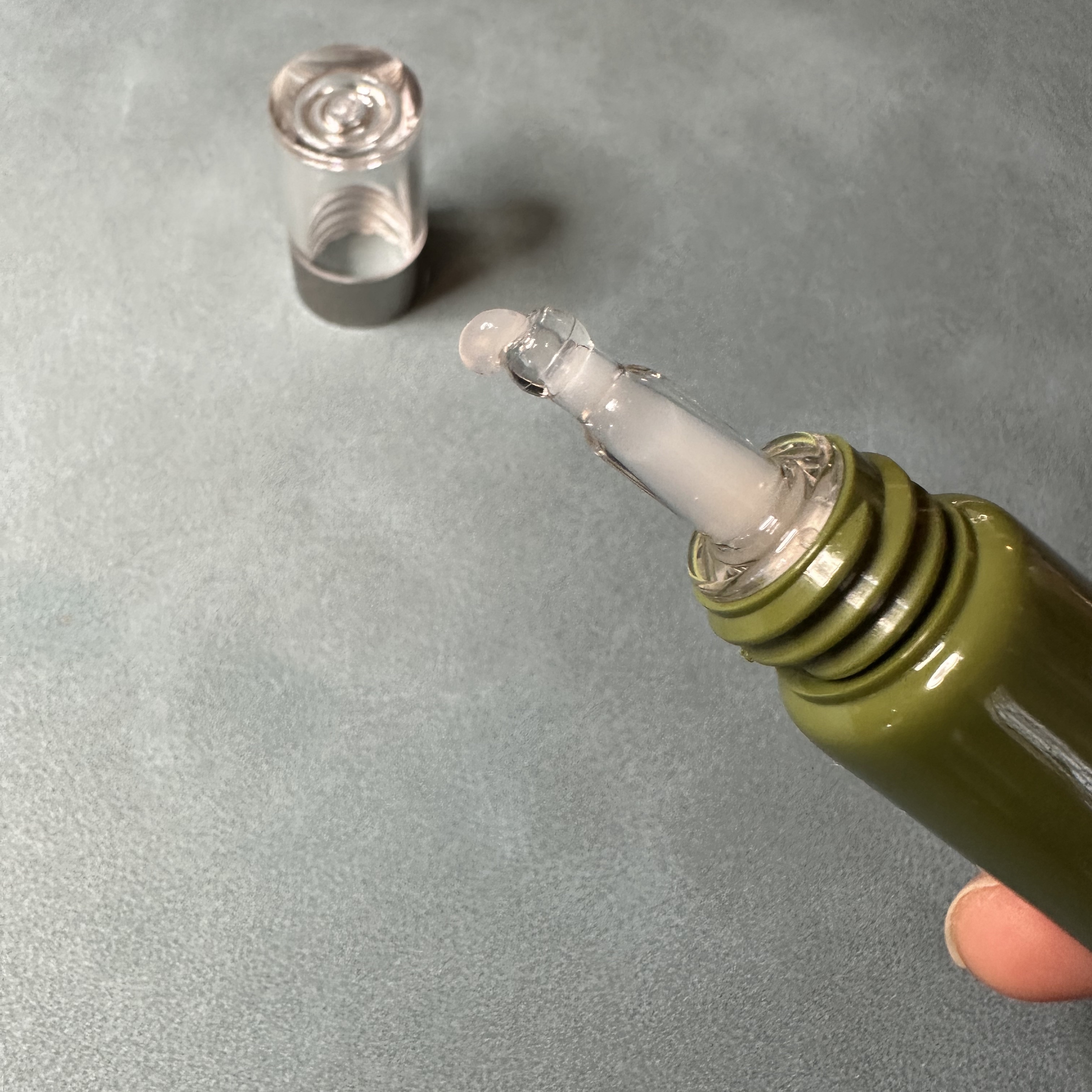 フィト バウンス アイ コントアー ソリューション/SUPEREGG /アイケア・アイクリームを使ったクチコミ（1枚目）