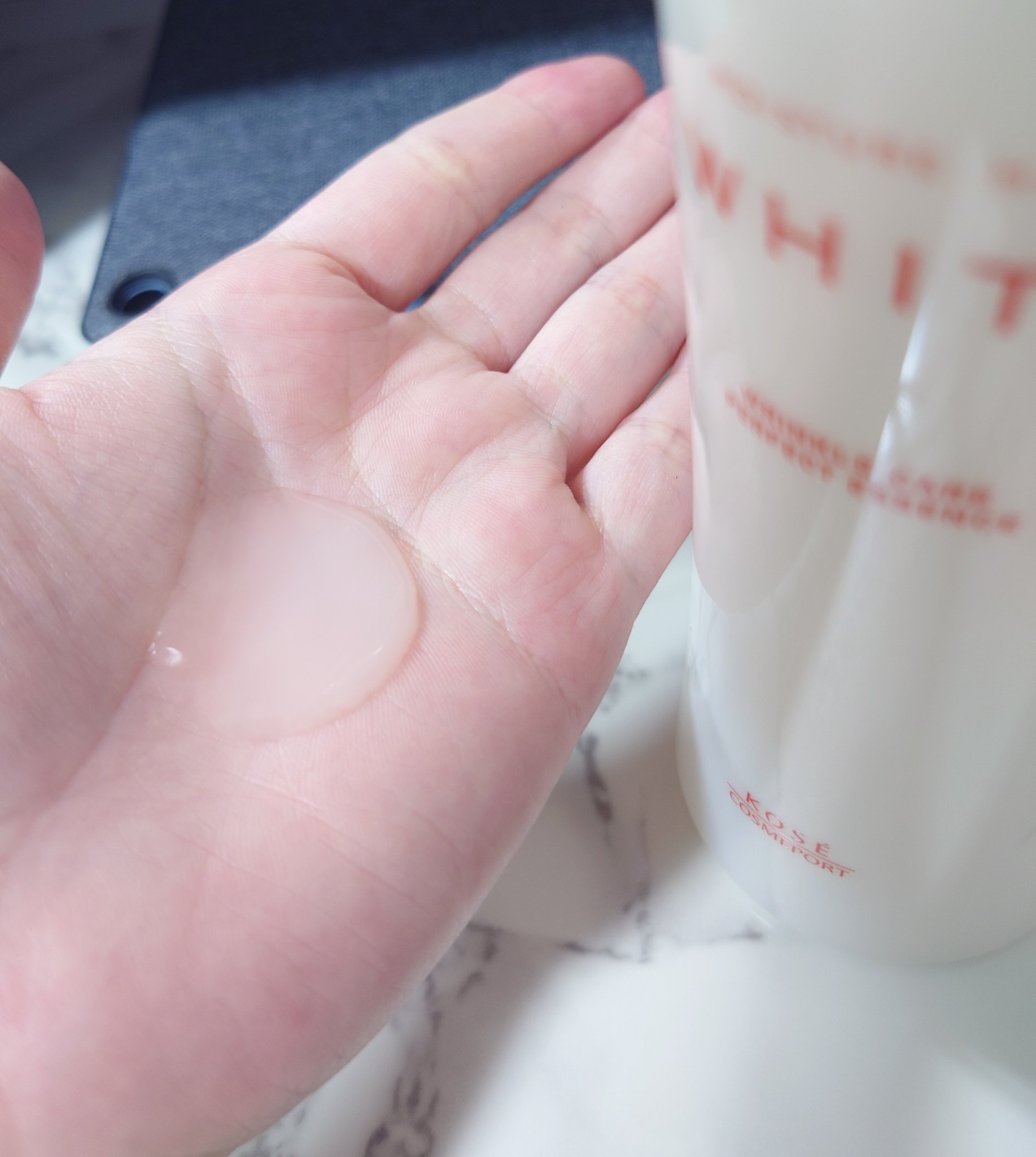 モイスチュアマイルドホワイトリンクルケア パーフェクトエッセンス/モイスチュアマイルド ホワイト/オールインワン化粧品を使ったクチコミ（3枚目）